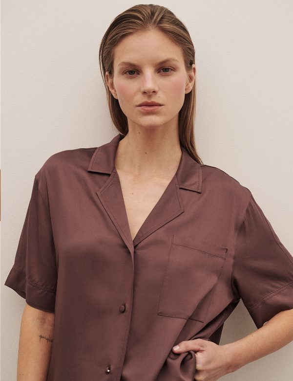 Vegan Silk Short Sleeve Shirt - Garnet Online Hot Sale - Image 2